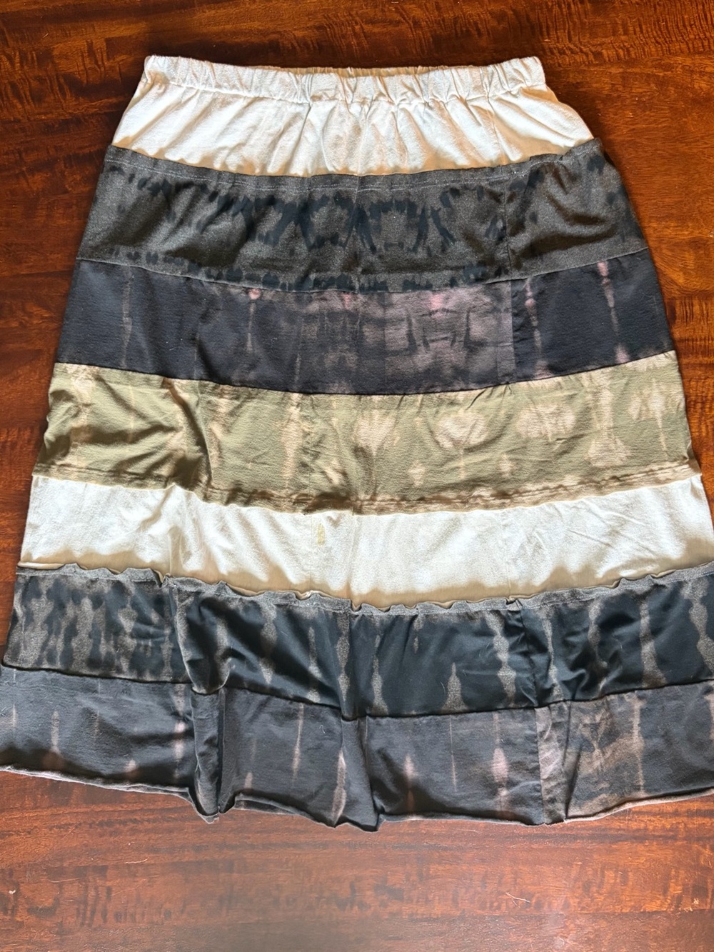 Handmade Upcycled Reverse Bleach Tie-Dye
Tiered Maxi Skirt Women's Size X Large